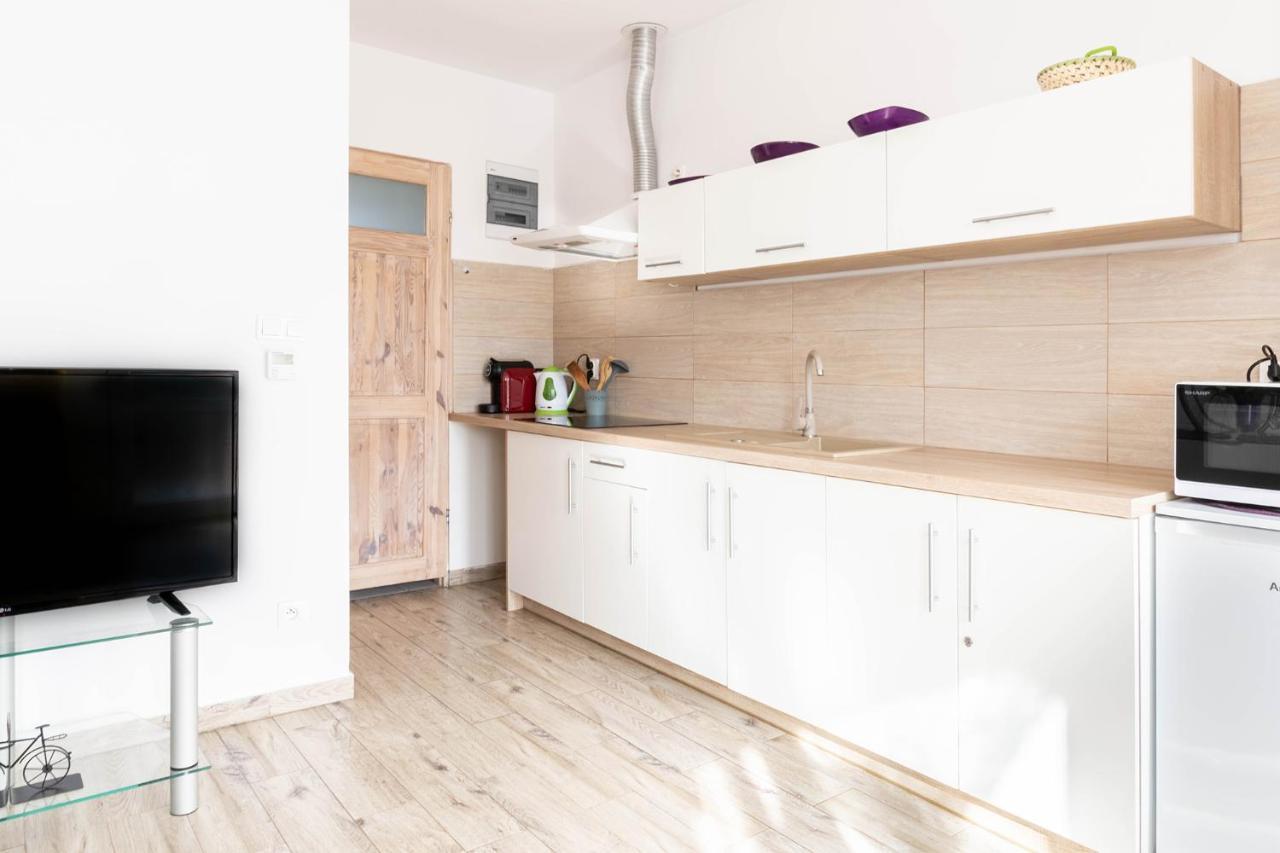 Zakatki Swiata Appartement Poznań Buitenkant foto
